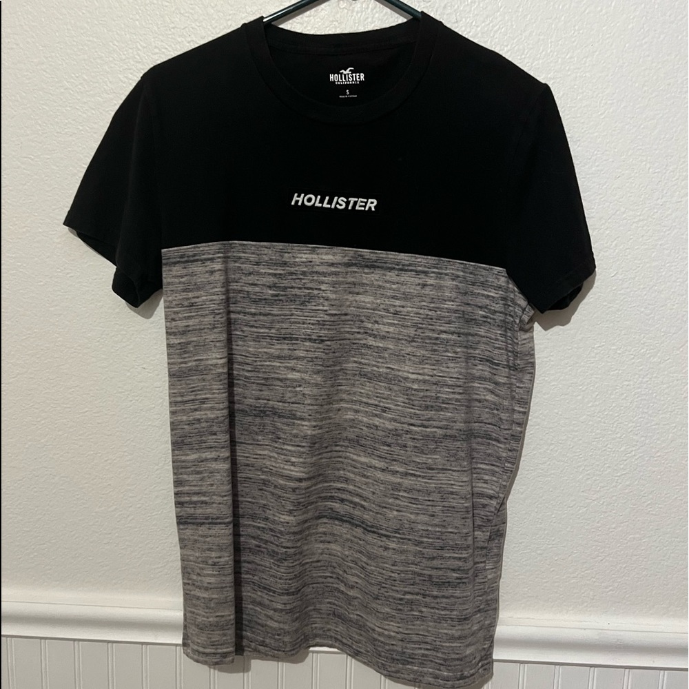 Mens Small Hollister Tee